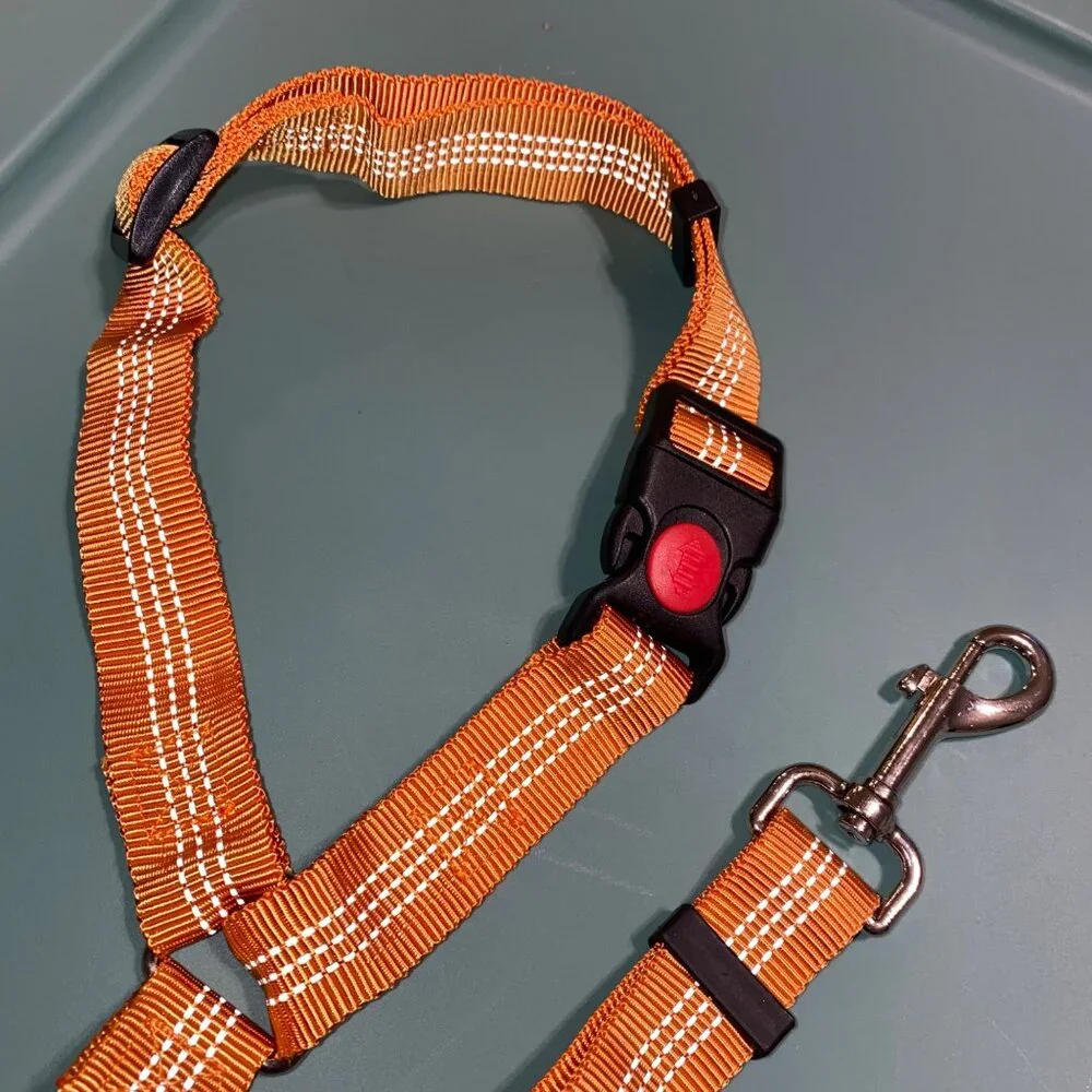 Set of 2 Adjustable Dog Seat Belt Harness Leash With Safety Buckle and Clip